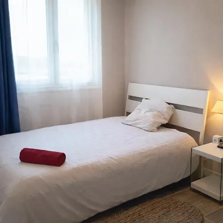 3 Privee Lit Double Centre